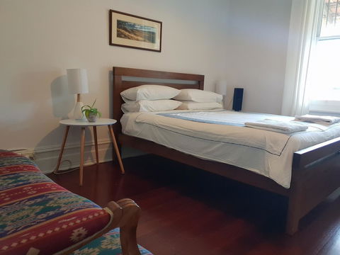 Captain\'s Heritage Cottage - Central Fremantle 2 Bedroom Historic Cottage - Queensland Tourism 1