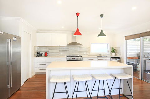 Calming Waters - Pet Friendly - Community Pool - QLD Tourism 14