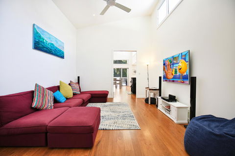 Calming Waters - Pet Friendly - Community Pool - QLD Tourism 9