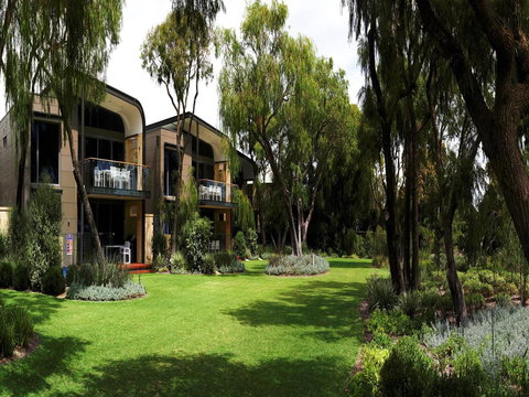 Aqua Resort Busselton - Queensland Tourism 20