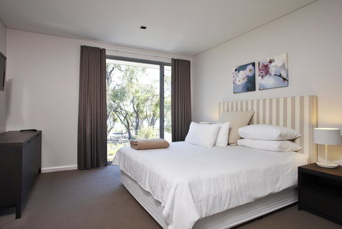 Aqua Resort Busselton - Queensland Tourism 9