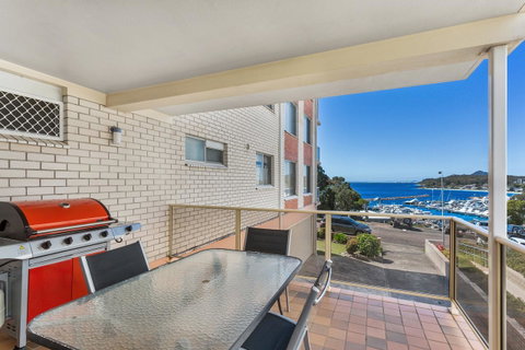 Laman Lodge, Unit 2, 15 Laman Street - QLD Tourism 12
