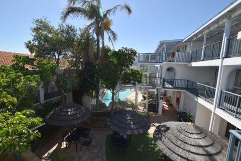 West Beach Lagoon 123 - Location & Views!!! - QLD Tourism 12
