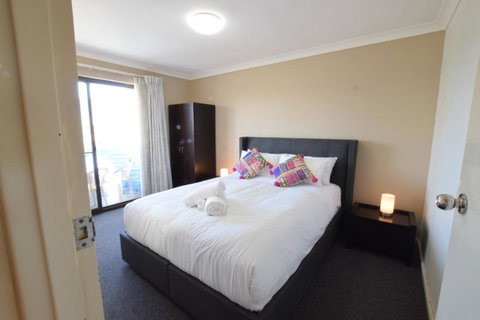 West Beach Lagoon 123 - Location & Views!!! - QLD Tourism 3