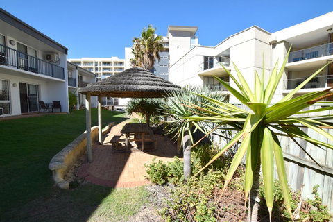 West Beach Lagoon 123 - Location & Views!!! - QLD Tourism 15