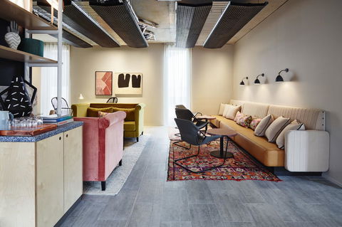 Alex Hotel - QLD Tourism 18