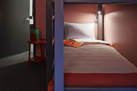 Alex Hotel - QLD Tourism 28