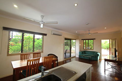 Kimberley Hotel - Queensland Tourism 4