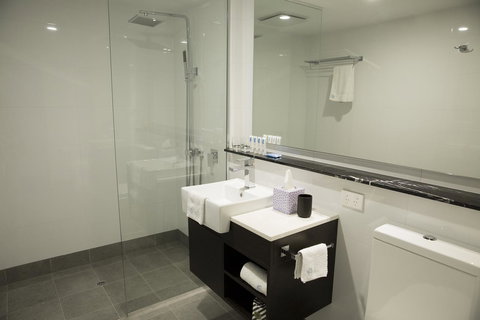 The Gerald Apartment Hotel - QLD Tourism 6