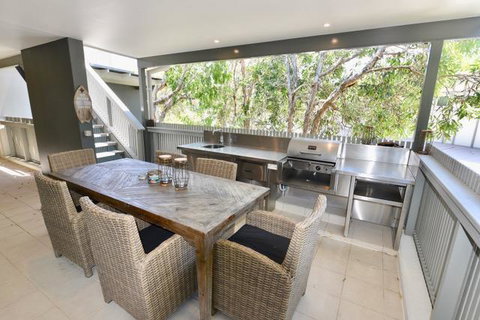 East On Byron - QLD Tourism 11