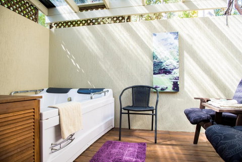 Nelson Bay Bed & Breakfast - QLD Tourism 23