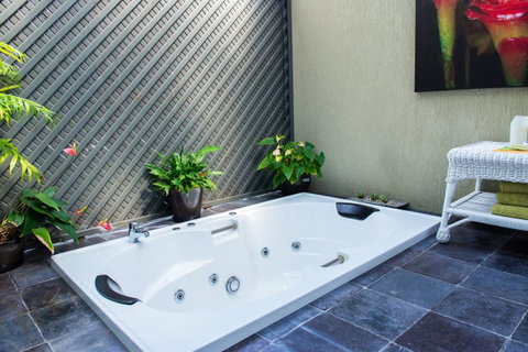 Nelson Bay Bed & Breakfast - QLD Tourism 22