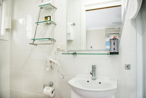 Nelson Bay Bed & Breakfast - QLD Tourism 25