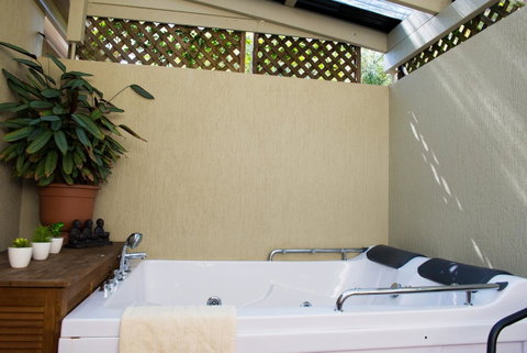 Nelson Bay Bed & Breakfast - QLD Tourism 28