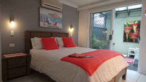 Nelson Bay Bed & Breakfast - QLD Tourism 14
