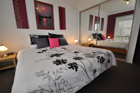 Beachfront Apartments - QLD Tourism 1