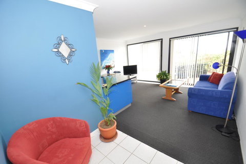 Beachfront Apartments - QLD Tourism 3