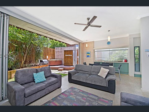 Crescent Head Spa Villa - QLD Tourism 13