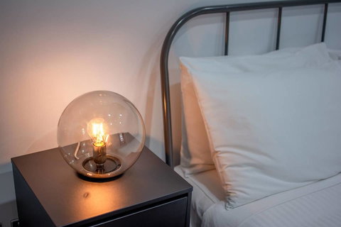 Inner City Stylish Apt Walk To Green Square - QLD Tourism 9