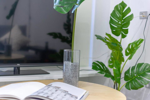 Inner City Stylish Apt Walk To Green Square - QLD Tourism 7