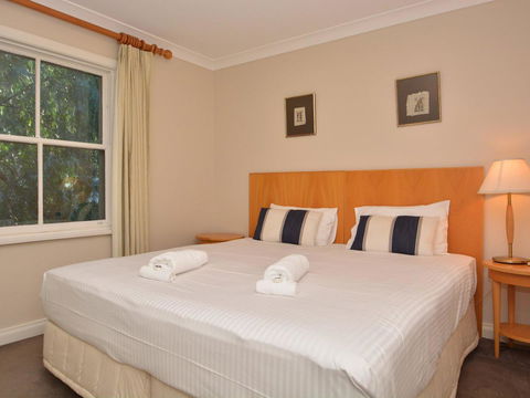 Villa Executive 2br Cypress DS Located Within Cypress Lakes Resort - Queensland Tourism 3