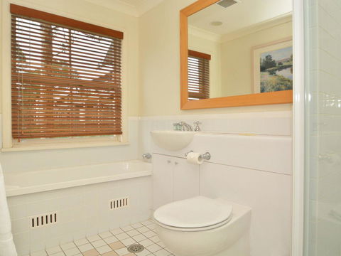 Villa Executive 2br Cypress DS Located Within Cypress Lakes Resort - Queensland Tourism 12