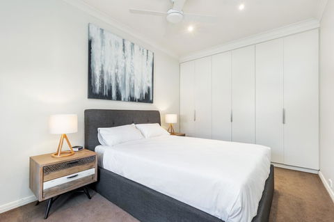 Kensington Self-Contained Modern House (89BROM) - Queensland Tourism 13