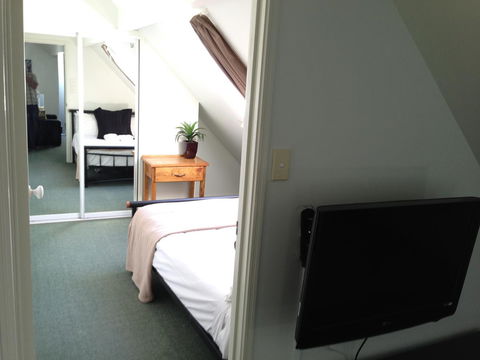 Byron Central Apartments - Queensland Tourism 21