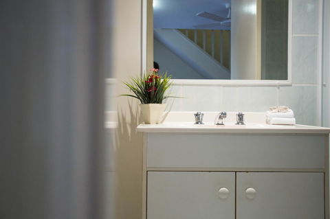 Byron Central Apartments - Queensland Tourism 2
