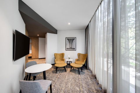 Vibe Hotel North Sydney - QLD Tourism 9