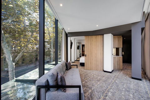 Vibe Hotel North Sydney - QLD Tourism 13