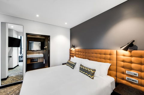 Vibe Hotel North Sydney - QLD Tourism 31