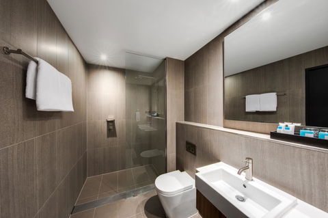 Vibe Hotel North Sydney - QLD Tourism 18