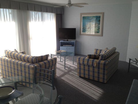 Breakers Apartments - QLD Tourism 6