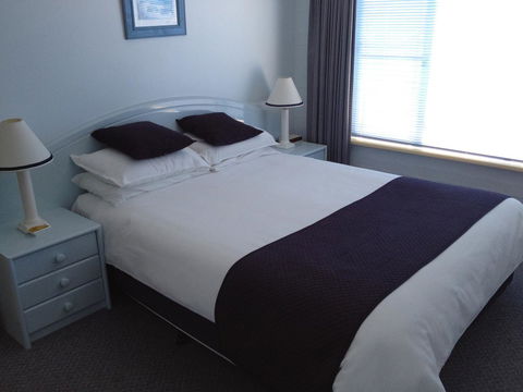 Breakers Apartments - QLD Tourism 4