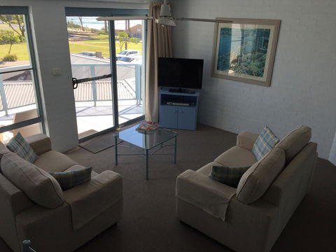 Breakers Apartments - QLD Tourism 12