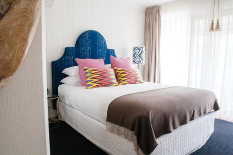 The Lord Byron - Queensland Tourism 1