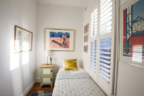 Bondi Beach House - QLD Tourism 36