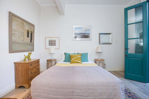 Bondi Beach House - QLD Tourism 37