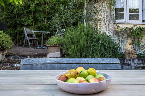 Bondi Beach House - QLD Tourism 12