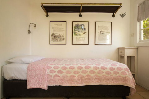 Bondi Beach House - QLD Tourism 26