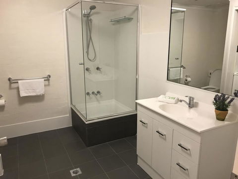Mariner Bay Apartments - Queensland Tourism 28