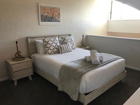 Mariner Bay Apartments - Queensland Tourism 13