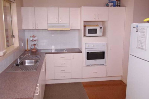 Bellhaven 2, 17 Willow Street - QLD Tourism 0