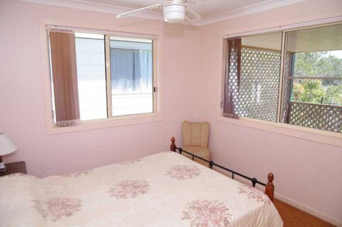 Bellhaven 2, 17 Willow Street - QLD Tourism 3
