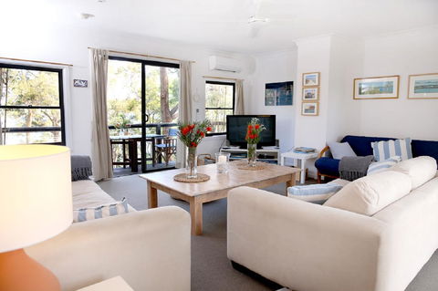 Refuge Cove On Pittwater - Queensland Tourism 5