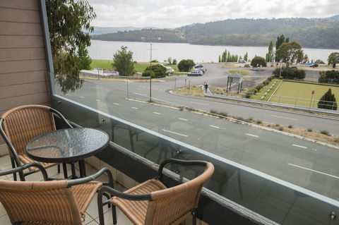 Banjo Paterson Inn - QLD Tourism 24