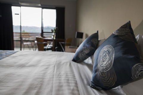 Banjo Paterson Inn - QLD Tourism 30