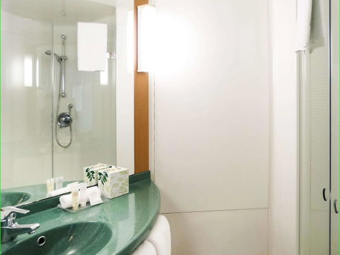 Ibis Thornleigh - QLD Tourism 32