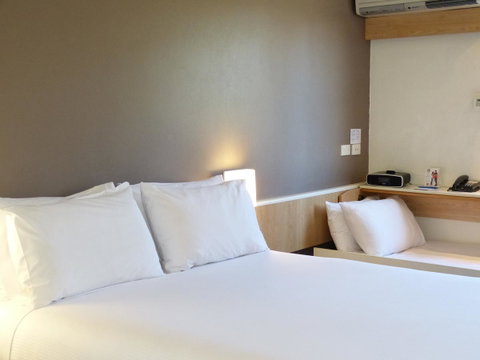 Ibis Thornleigh - QLD Tourism 21